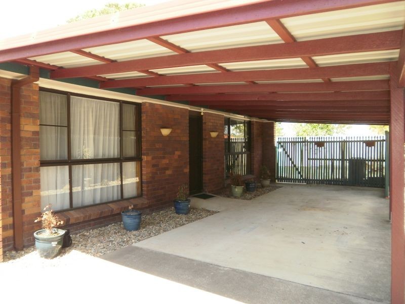 2/64 Nicklin Way, Warana QLD 4575