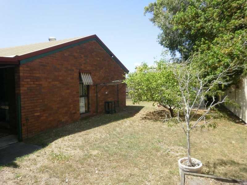 2/64 Nicklin Way, Warana QLD 4575
