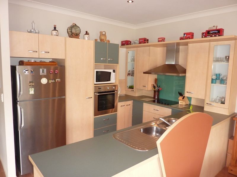 123/2 Grand Parade, Kawana Island QLD 4575