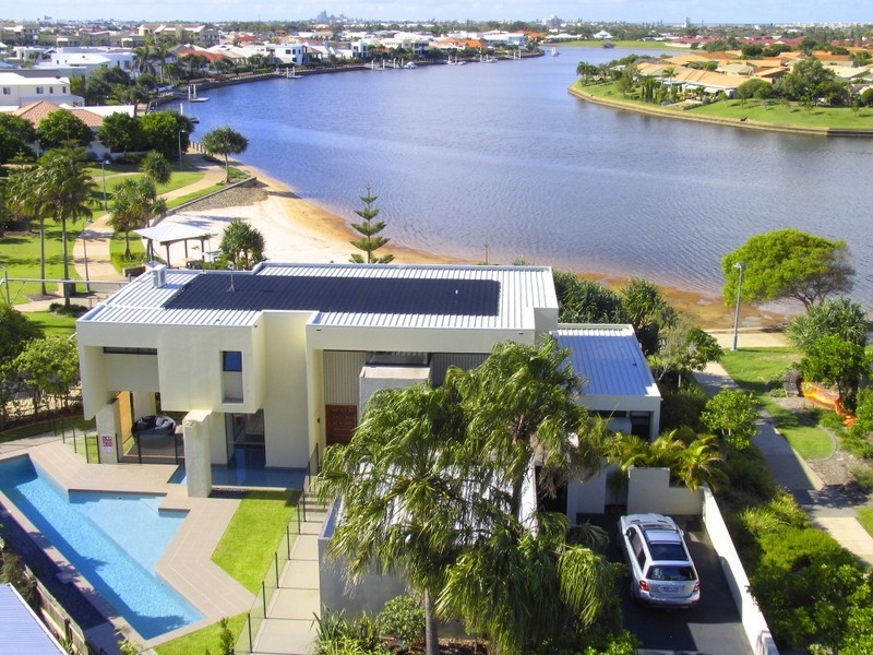 6 Majorca Place, Kawana Island QLD 4575