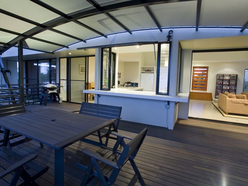 6 Majorca Place, Kawana Island QLD 4575