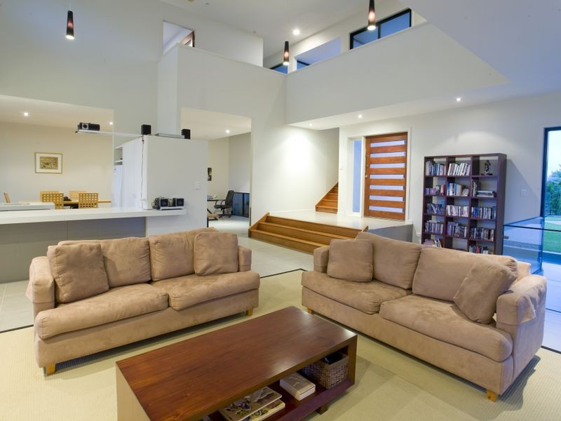 6 Majorca Place, Kawana Island QLD 4575