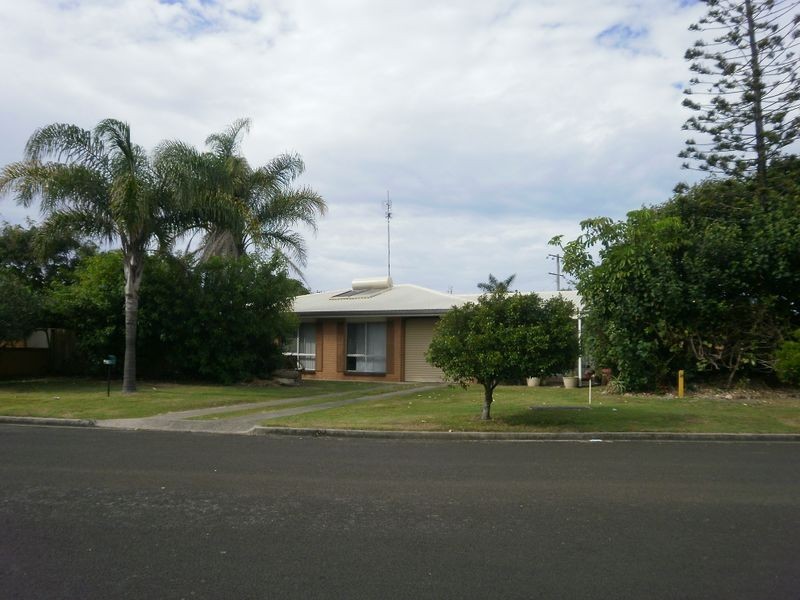 3 Jinang Street, Warana QLD 4575