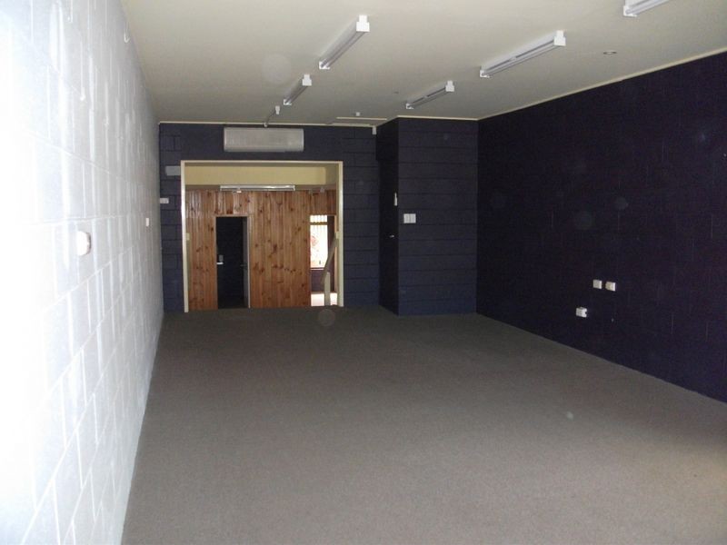 2/101 Maple Street, Maleny QLD 4552