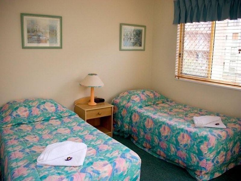 20 Warne Terrace, Kings Beach QLD 4551