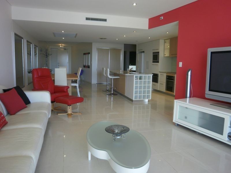 7/7 Grand Parade, Kawana Island QLD 4575