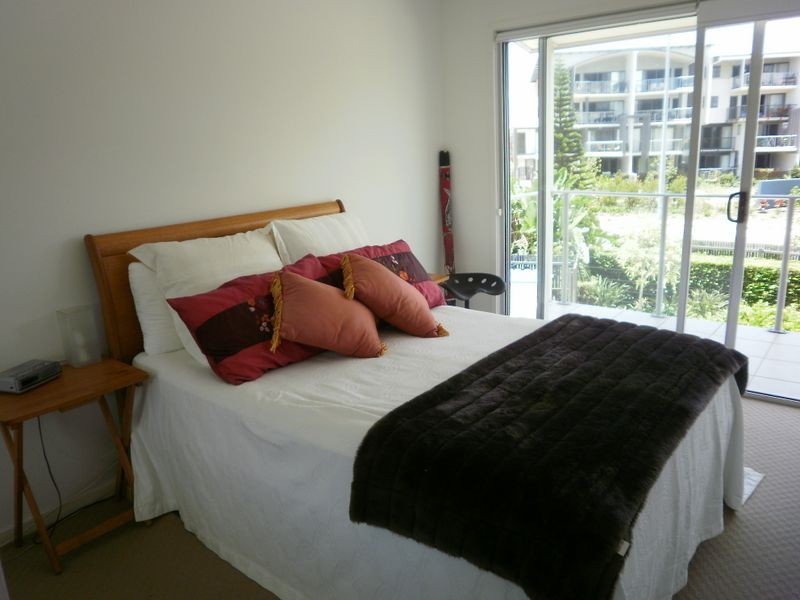 84/7 Grand Parade, Kawana Island QLD 4575