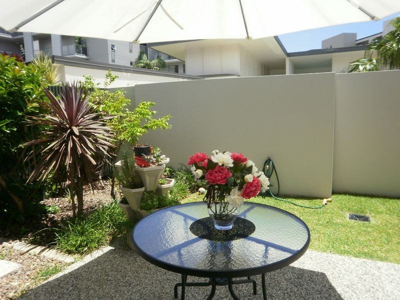 84/7 Grand Parade, Kawana Island QLD 4575