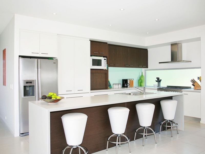 3 Crete Court, Kawana Island QLD 4575
