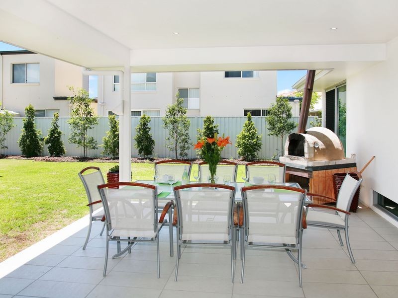 3 Crete Court, Kawana Island QLD 4575