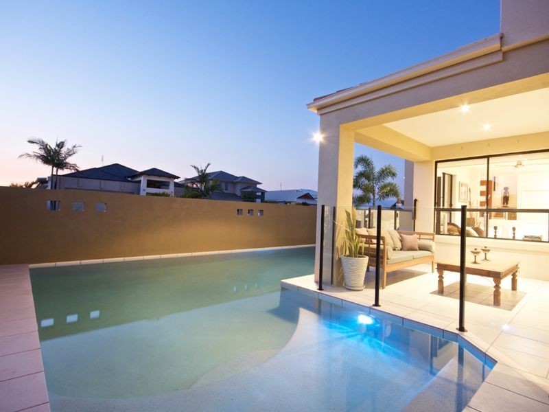 33 Cuba Court, Kawana Island QLD 4575