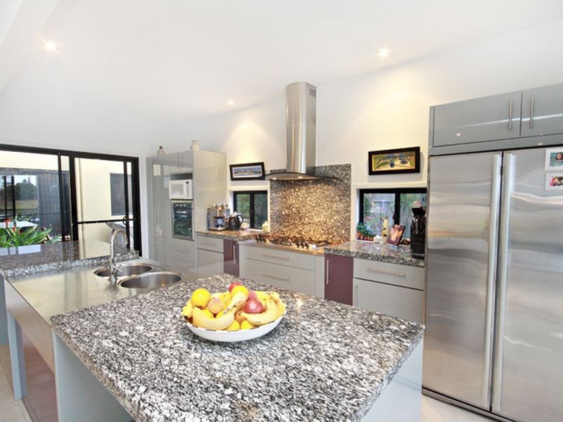 15 Bonaire Court, Kawana Island QLD 4575