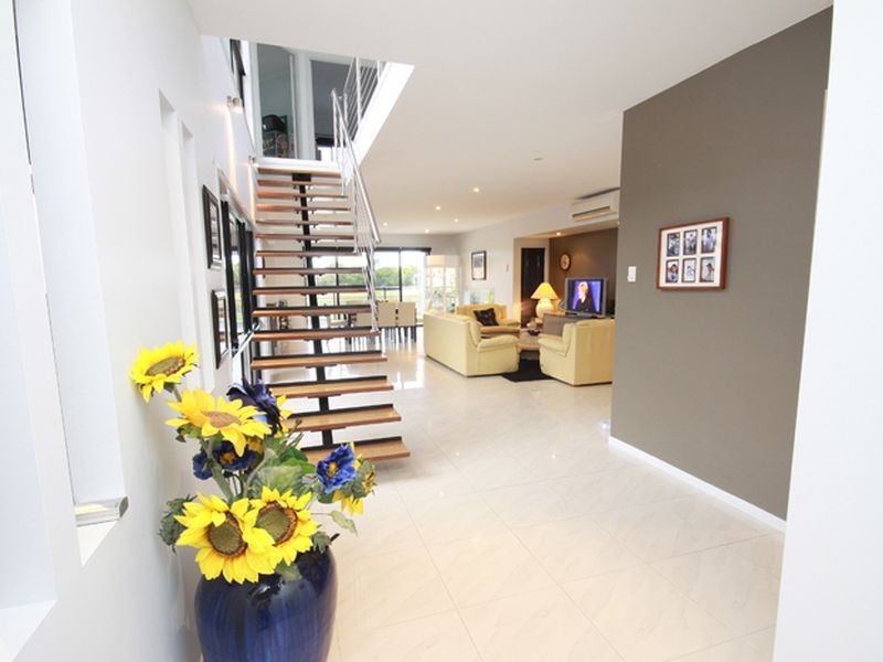 15 Bonaire Court, Kawana Island QLD 4575