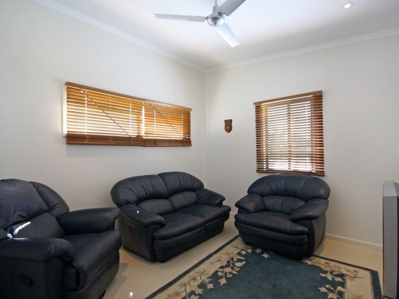 21 Sanibel Court, Kawana Island QLD 4575