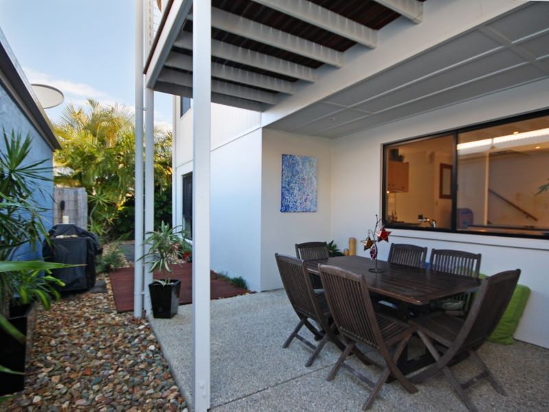 21 Sanibel Court, Kawana Island QLD 4575