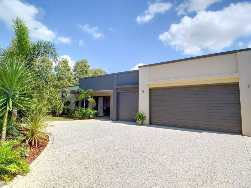 1 Tarawa Street, Kawana Island QLD 4575