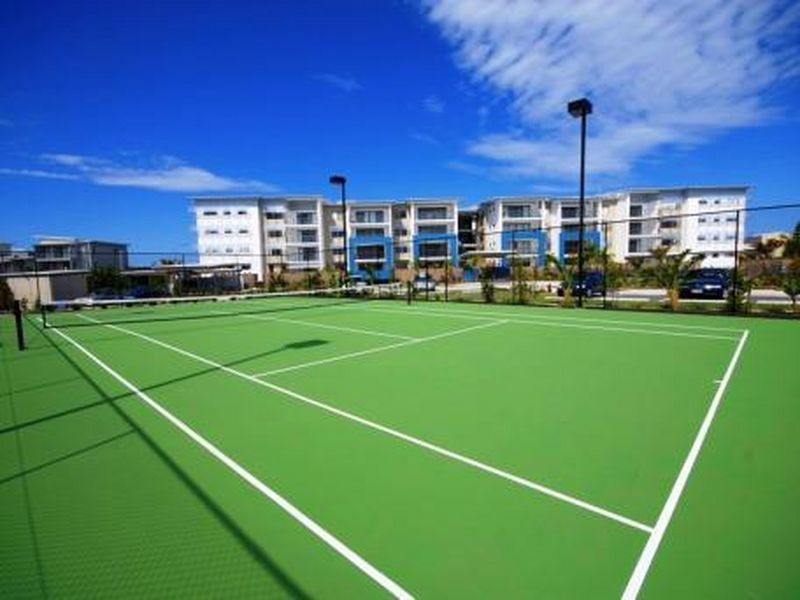 52/4 Grand Parade, Kawana Island QLD 4575