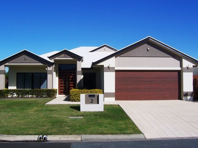2 Whitsunday Street, Kawana Island QLD 4575