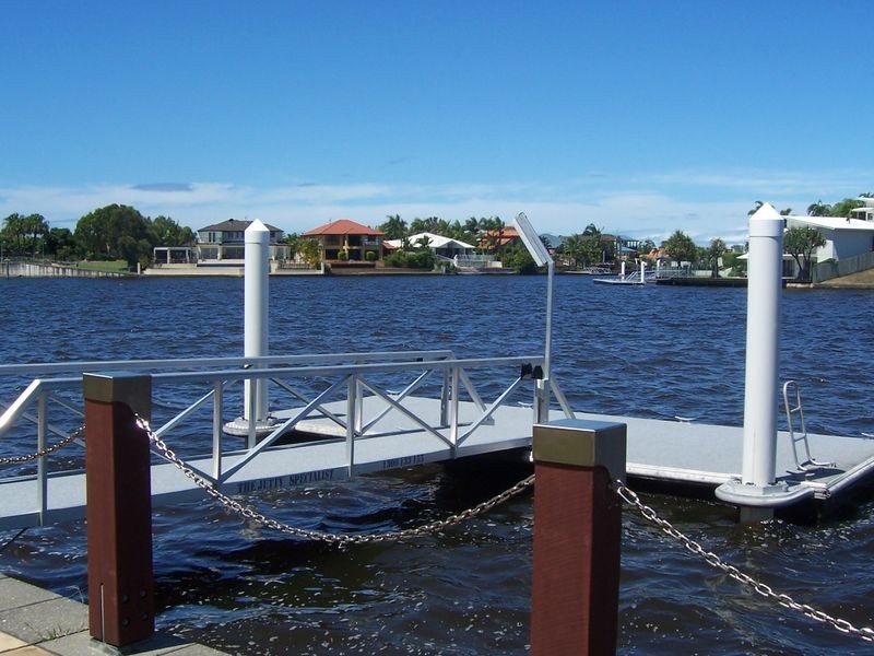 15 Tortola Place, Kawana Island QLD 4575