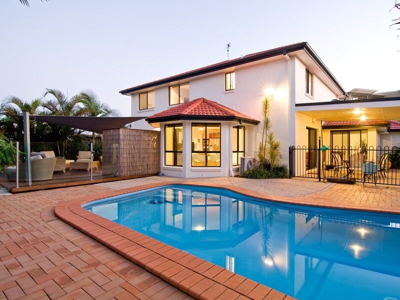 33 Bahamas Circuit, Kawana Island QLD 4575