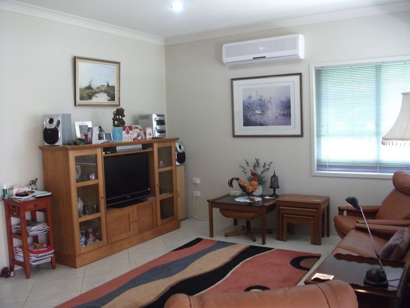 122/2 Grand Parade, Kawana Island QLD 4575