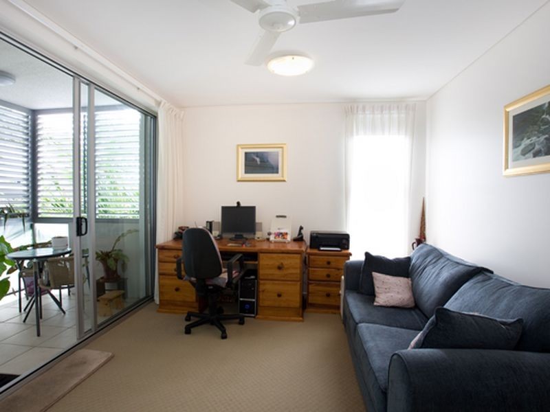 30/7 Grand Parade, Kawana Island QLD 4575