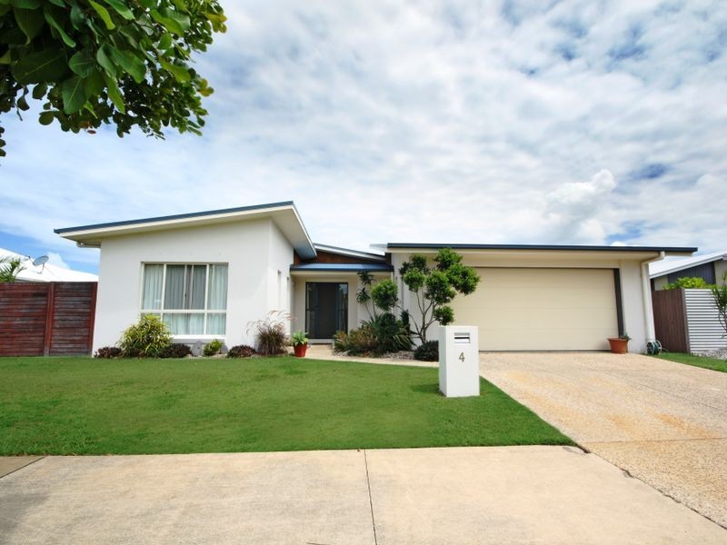 4 Saba Place, Kawana Island QLD 4575