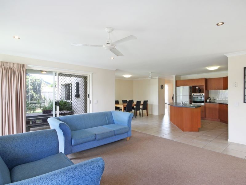 4 Saba Place, Kawana Island QLD 4575