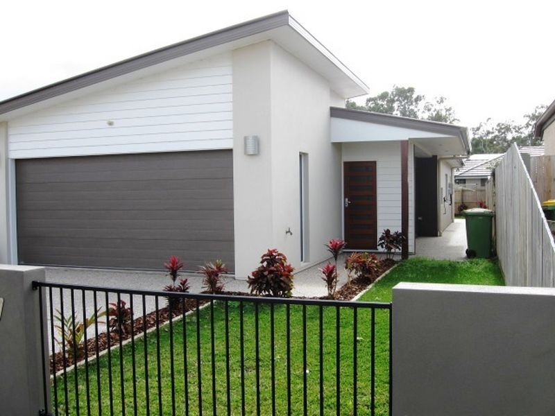 7 Kurrajong Crescent, Meridan Plains QLD 4551