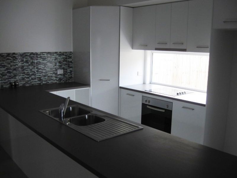 7 Kurrajong Crescent, Meridan Plains QLD 4551