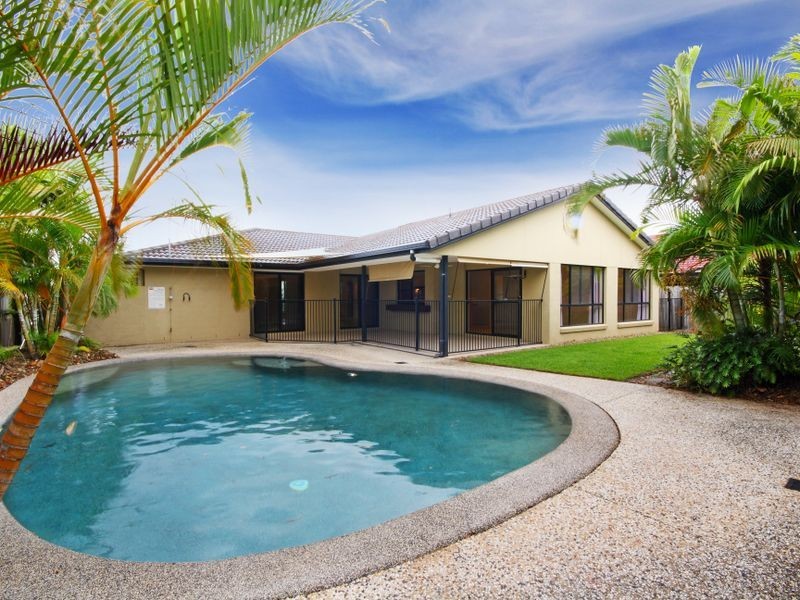 8 Malta Place, Kawana Island QLD 4575