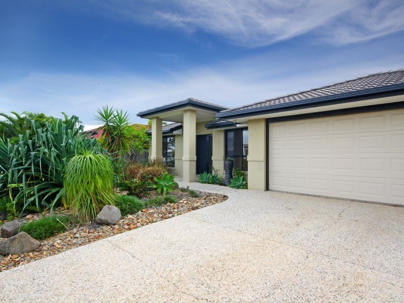 8 Malta Place, Kawana Island QLD 4575
