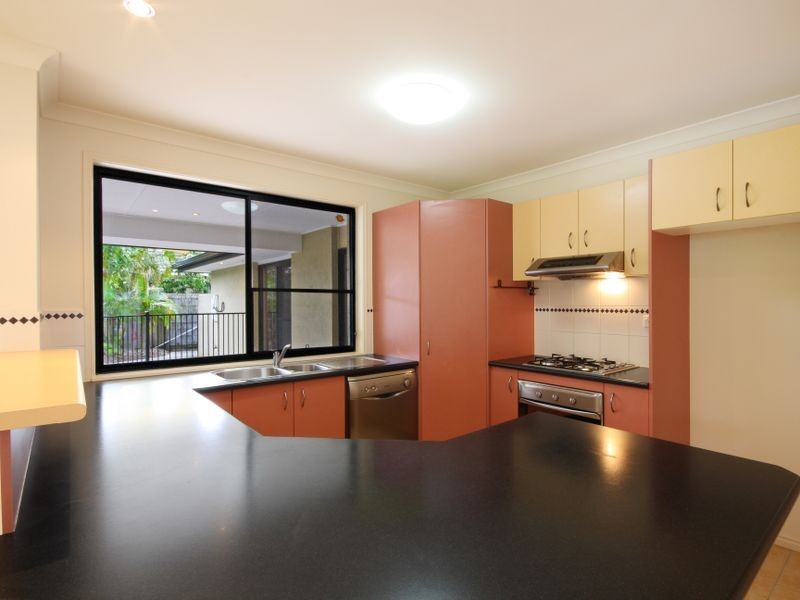 8 Malta Place, Kawana Island QLD 4575