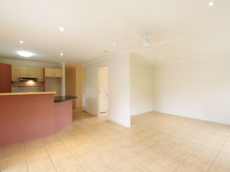 8 Malta Place, Kawana Island QLD 4575