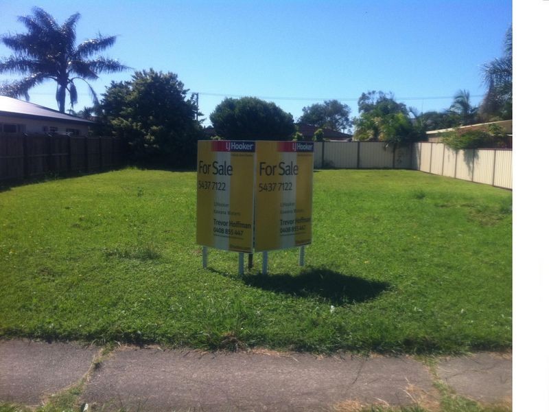 203 Nicklin Way, Warana QLD 4575