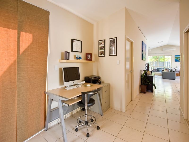 9 Flores Street, Kawana Island QLD 4575