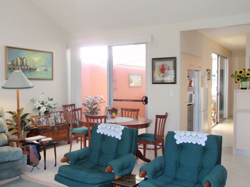 56/2 Grand Parade, Kawana Island QLD 4575