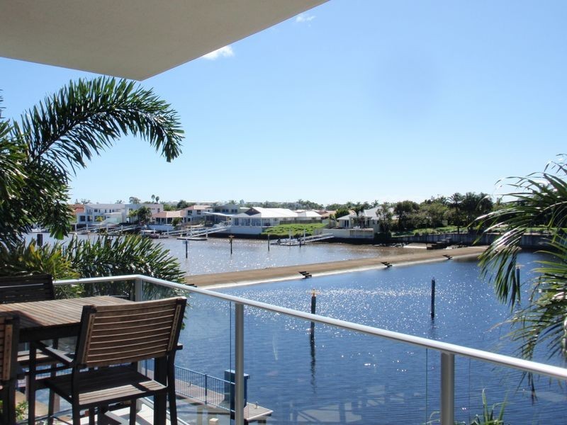 20/51 Grand Parade, Kawana Island QLD 4575