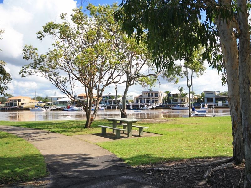 15 Mooloolah Drive, Minyama QLD 4575