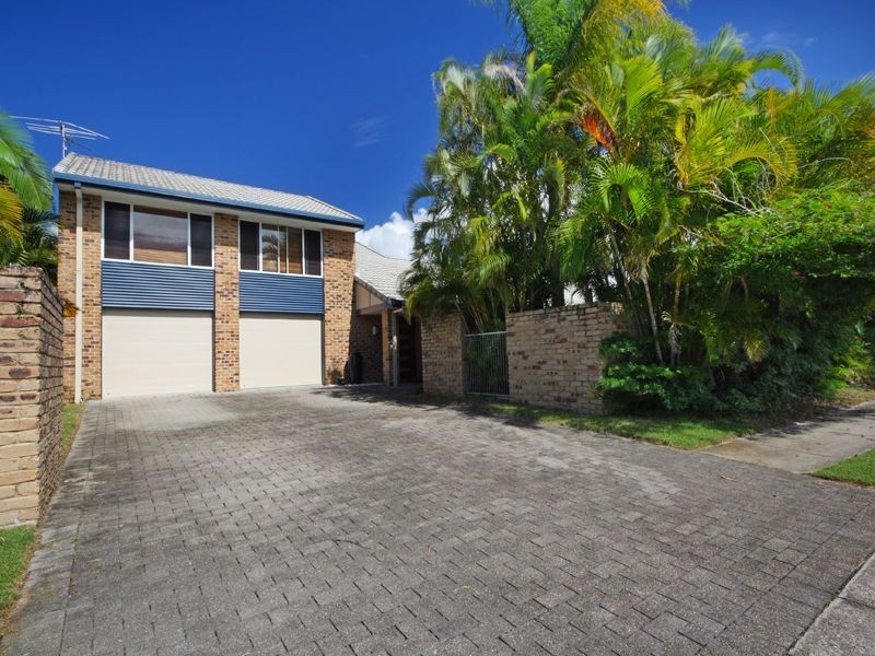 15 Mooloolah Drive, Minyama QLD 4575