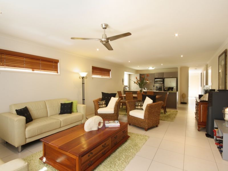 3 Bega Place, Kawana Island QLD 4575