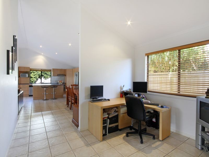 15 Santorini Court, Kawana Island QLD 4575