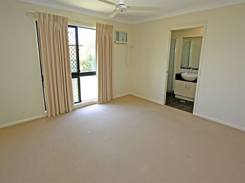 2 Gernika Court, Bushland Beach QLD 4818