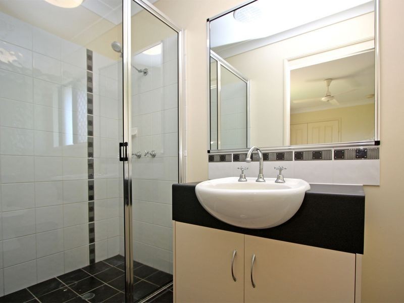 2 Gernika Court, Bushland Beach QLD 4818