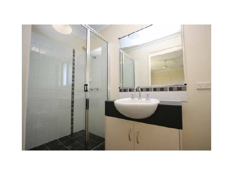 2 Gernika Court, Bushland Beach QLD 4818