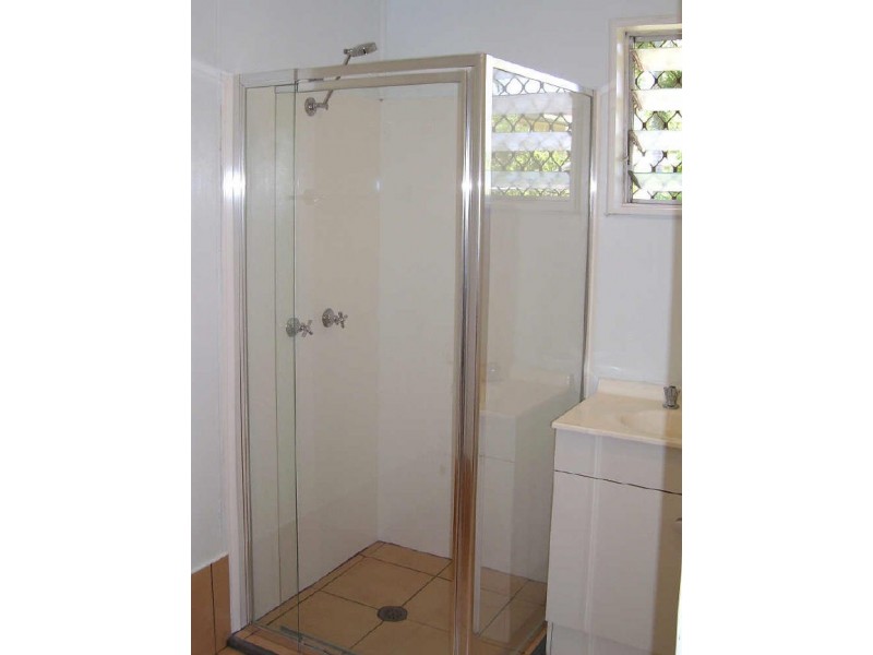 2/148 Mooney Street, Gulliver QLD 4812