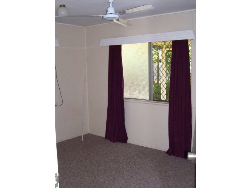 2/148 Mooney Street, Gulliver QLD 4812