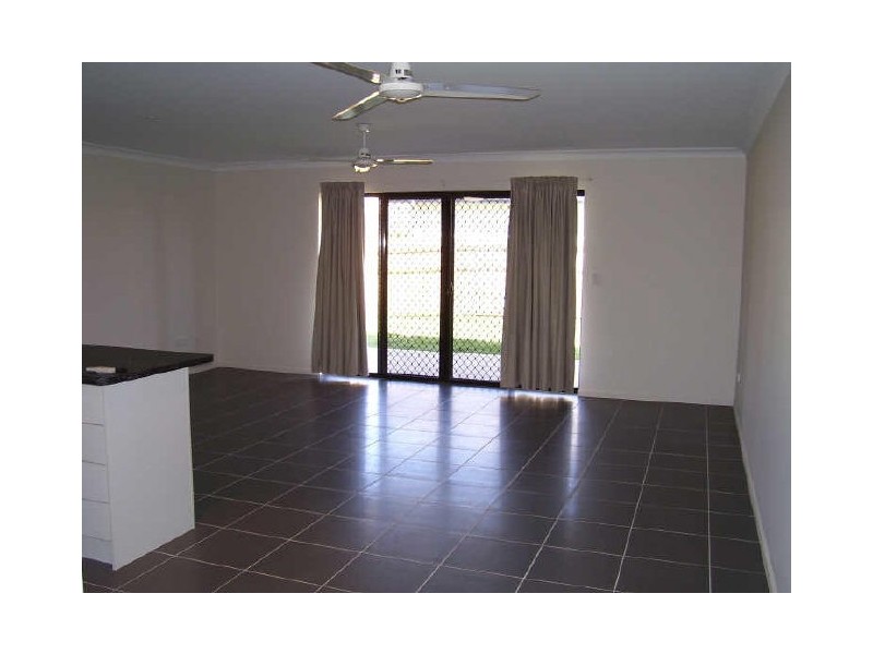 5 Blue Wren Drive, Kelso QLD 4815