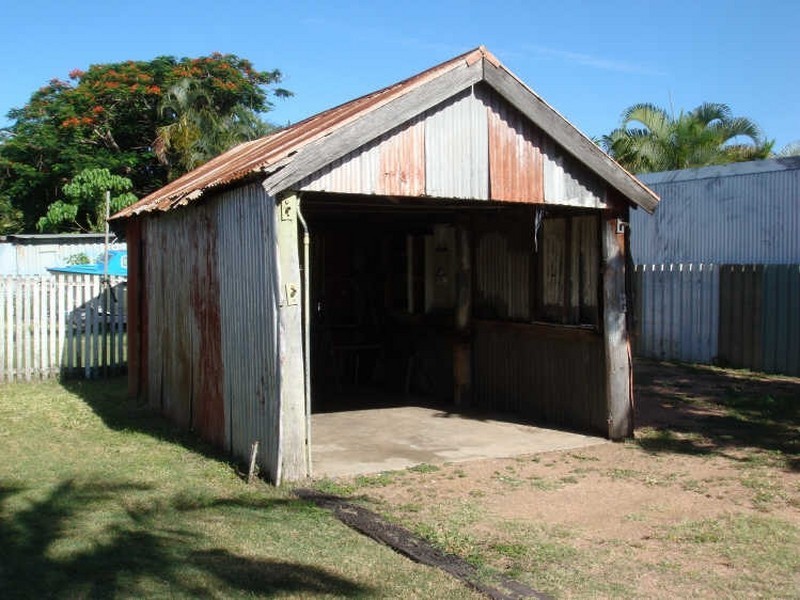 176 Boundary Street, Railway Estate QLD 4810