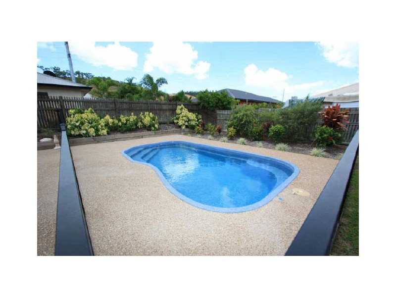 10 Canthium Court, Mount Louisa QLD 4814